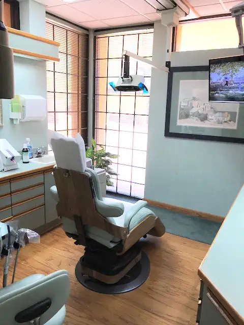 Dental operatory with treatment chair